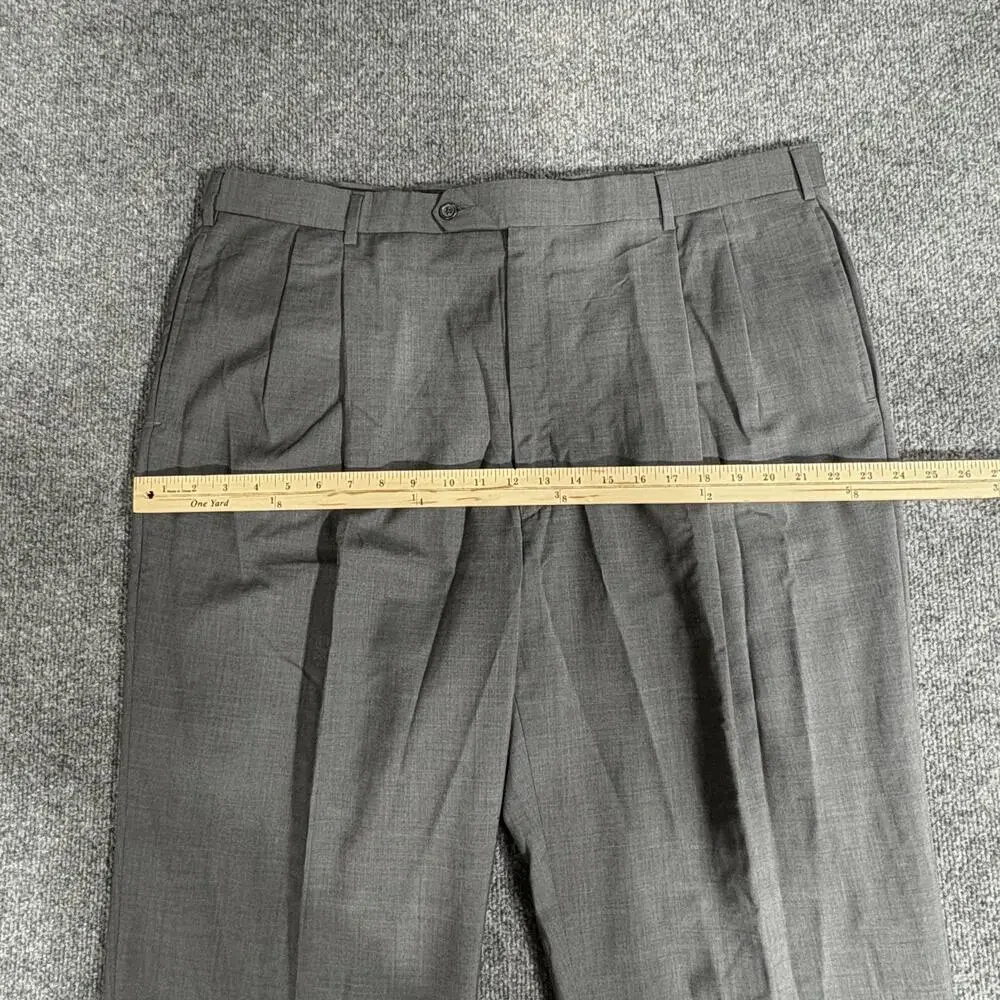 Jos A Bank Pants Mens 41 Long Gray 100% Wool Dress Pleated Front Slacks